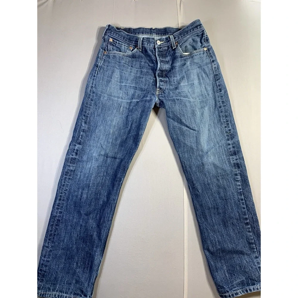 Levis 501 Men's Size 34x32 Button Fly Blue Jeans Straight Leg